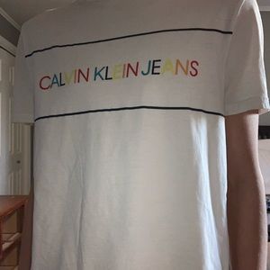 Calvin Klein Rainbow T-Shirt size Small